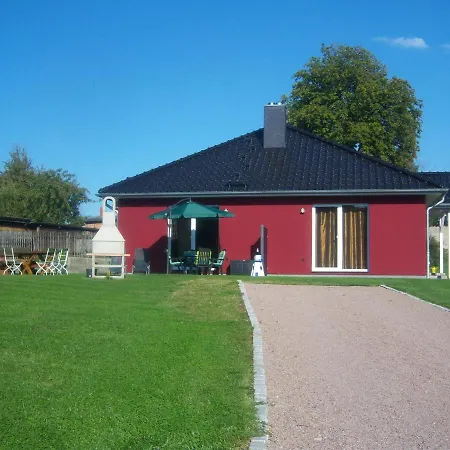 Ferienhaus Leuchtturm بيت للعطل *