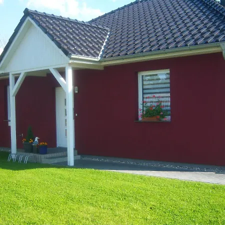بيت للعطل Ferienhaus Leuchtturm Carinerland