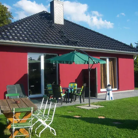 Ferienhaus Leuchtturm * Carinerland