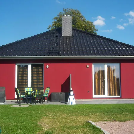 Ferienhaus Leuchtturm * Carinerland